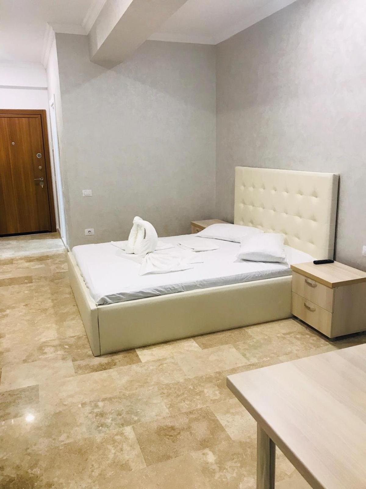 Solid Apartments Mamaia Exterior photo